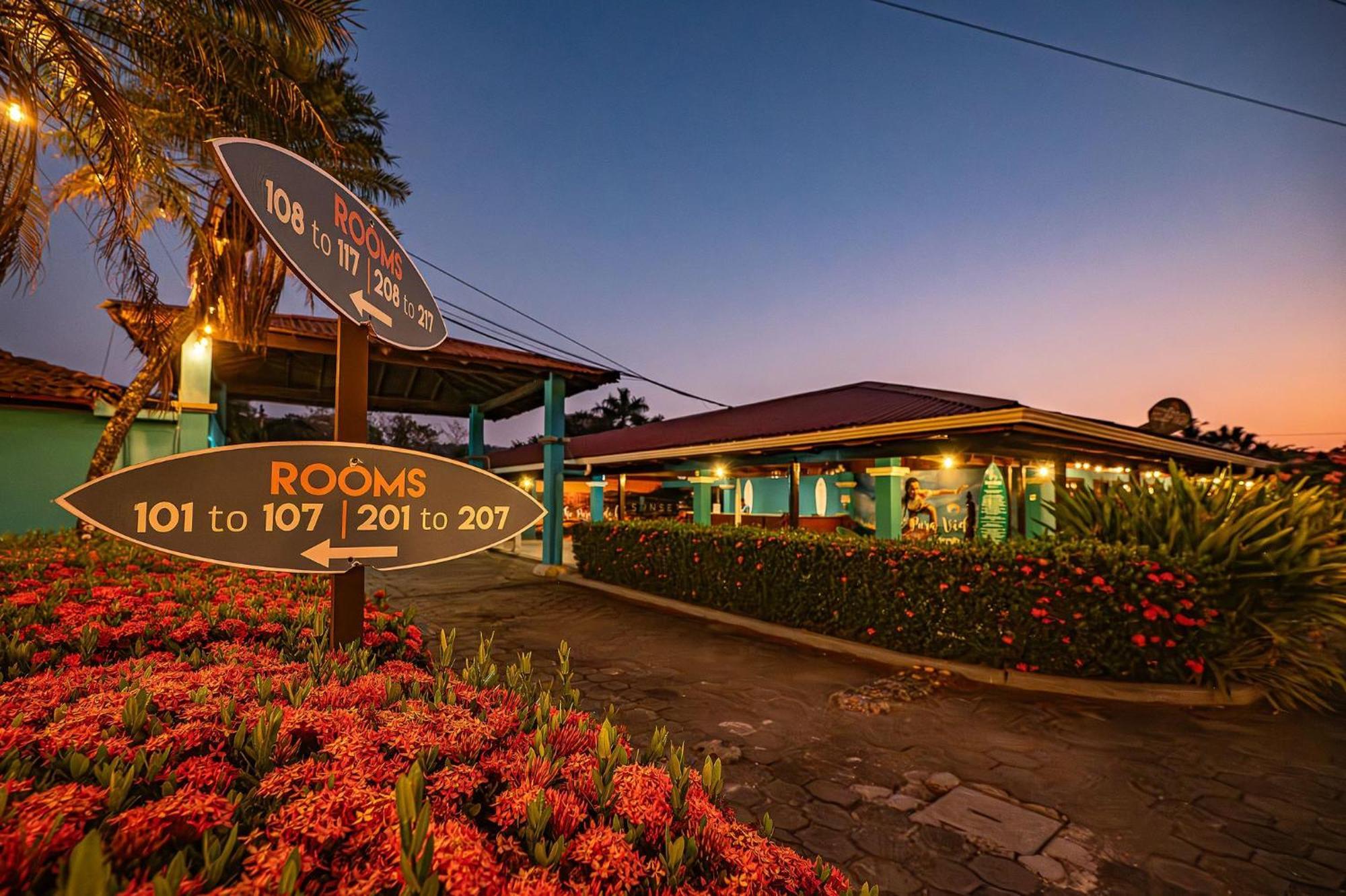 Beach Break Resort Jaco Exterior photo
