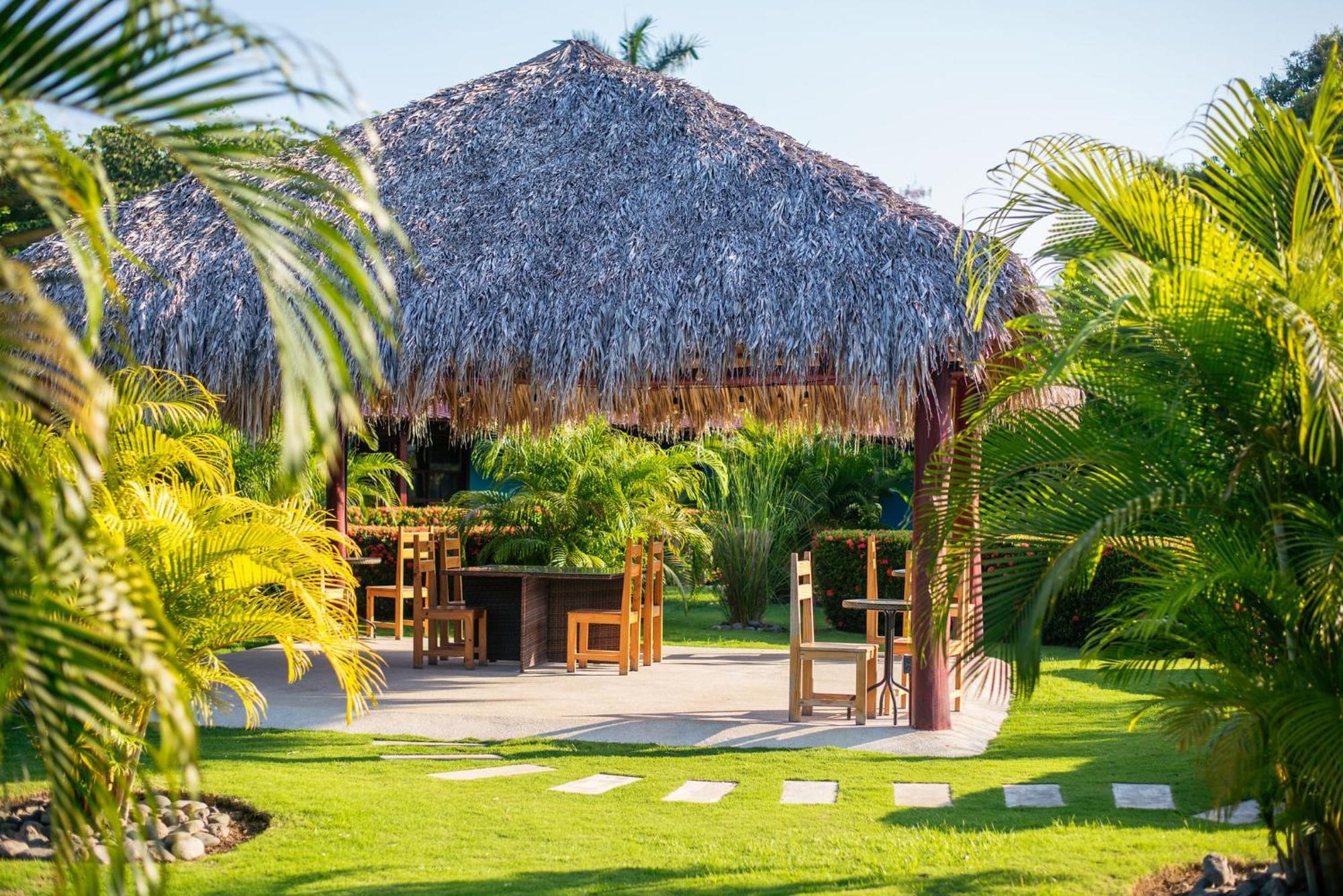 Beach Break Resort Jaco Exterior photo