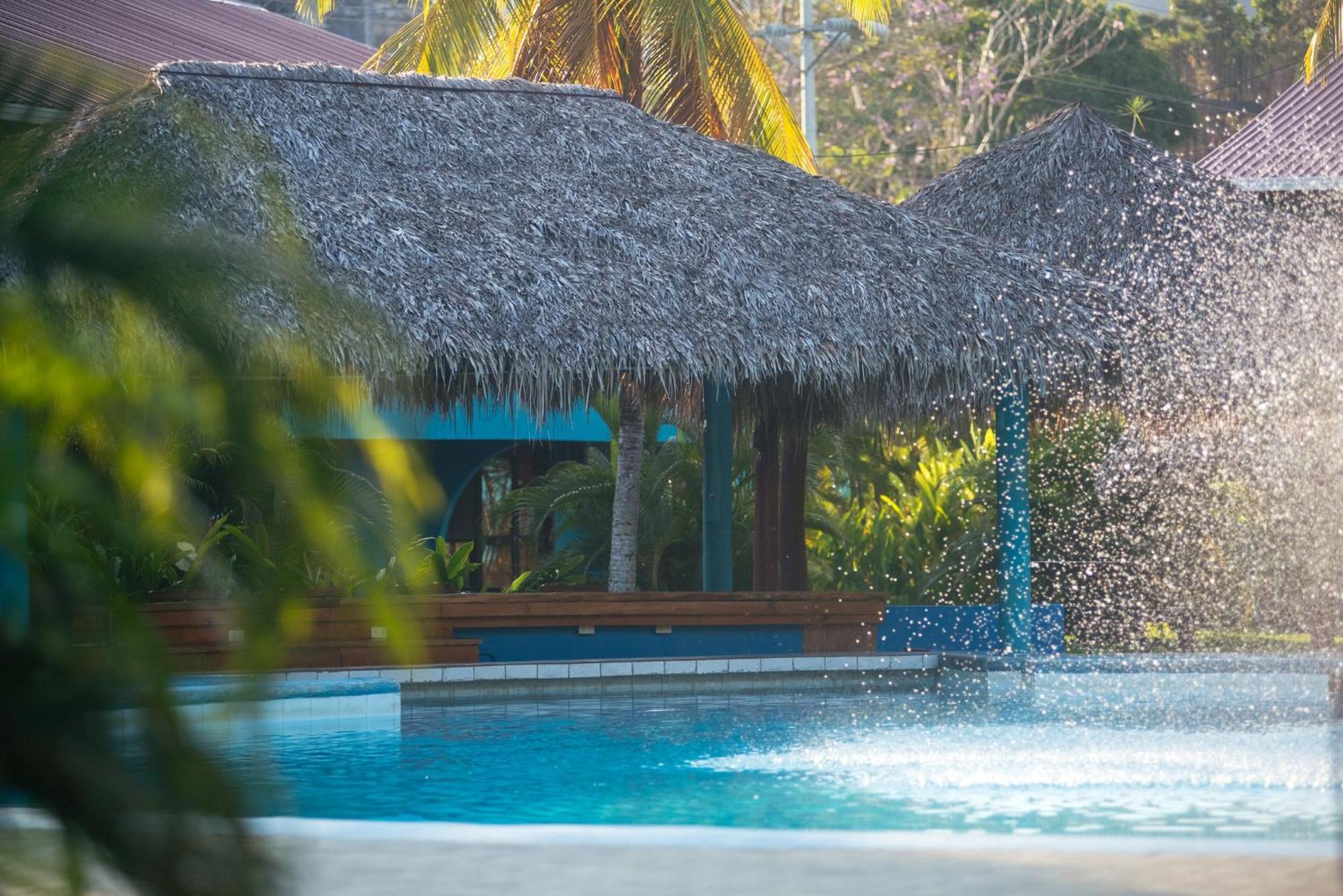 Beach Break Resort Jaco Exterior photo